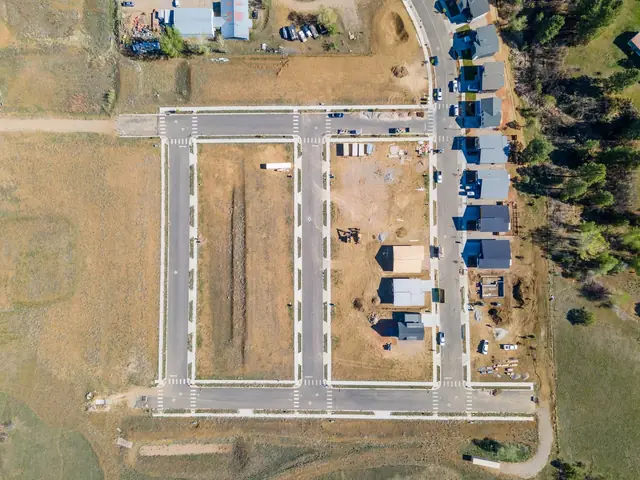 Aerial view of Elevation Park, Durango CO - photo 54