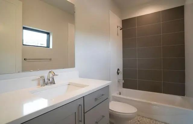 Villas at Hillcrest plan B4, 220 Via Veneto - photo 11