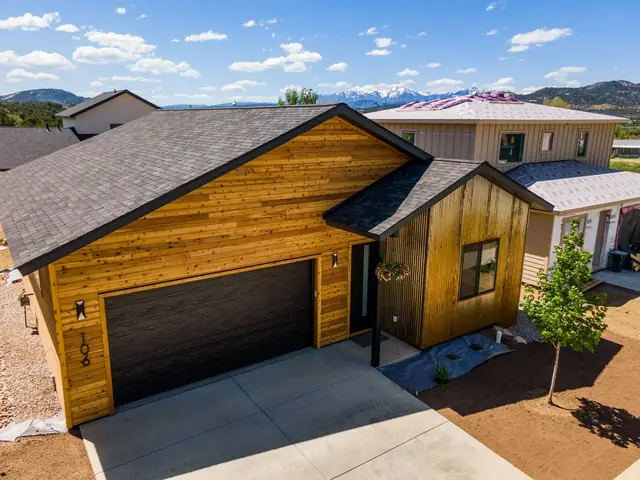 106 Elevation Dr - photo 1 of 27