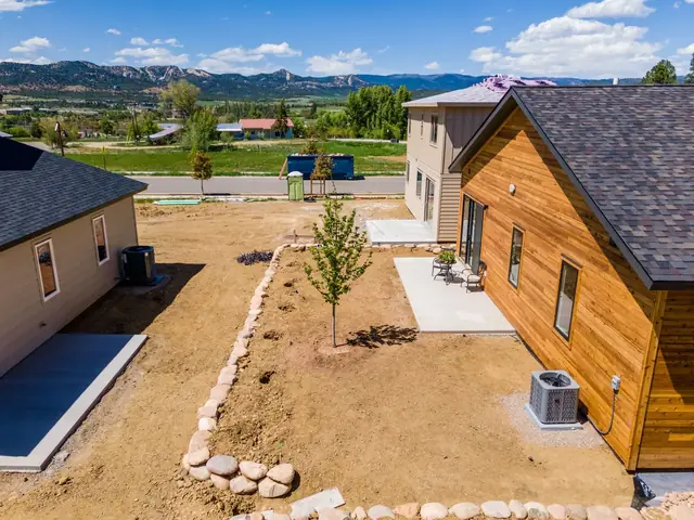 106 Elevation Dr - photo 4 of 27